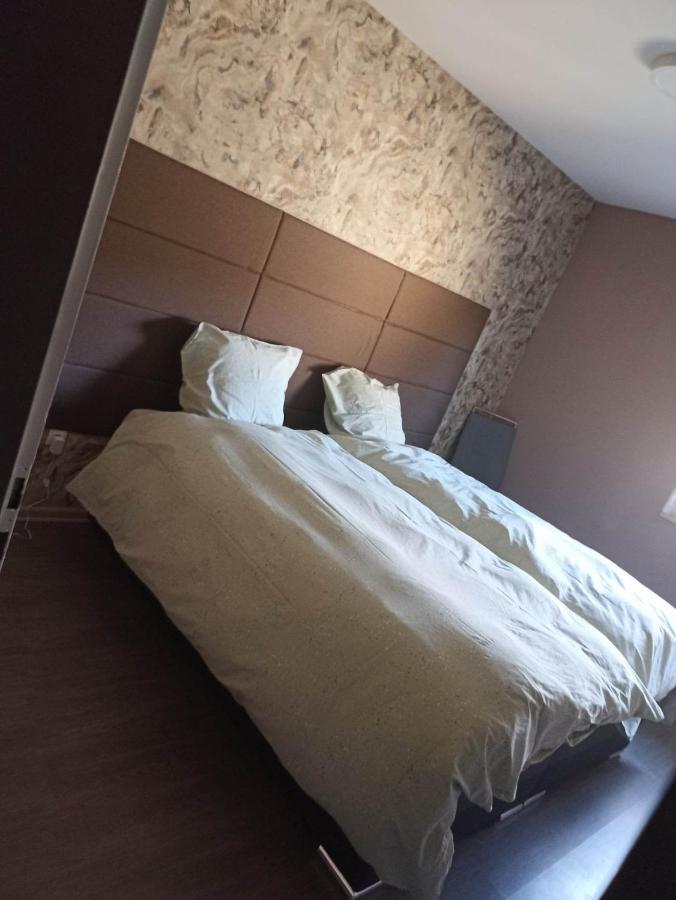 Appartement Gauche Avec Balcon Hargarten-aux-Mines Esterno foto