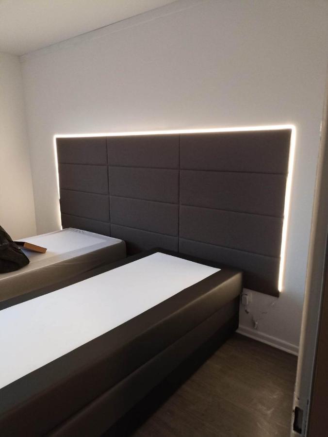 Appartement Gauche Avec Balcon Hargarten-aux-Mines Esterno foto